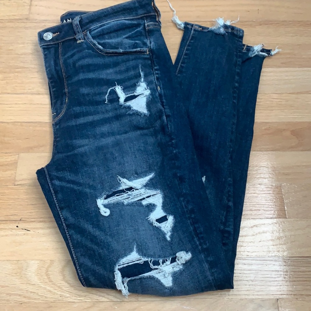 GREAT CONDITION AMERICAN EAGLE SKINNY JEANS